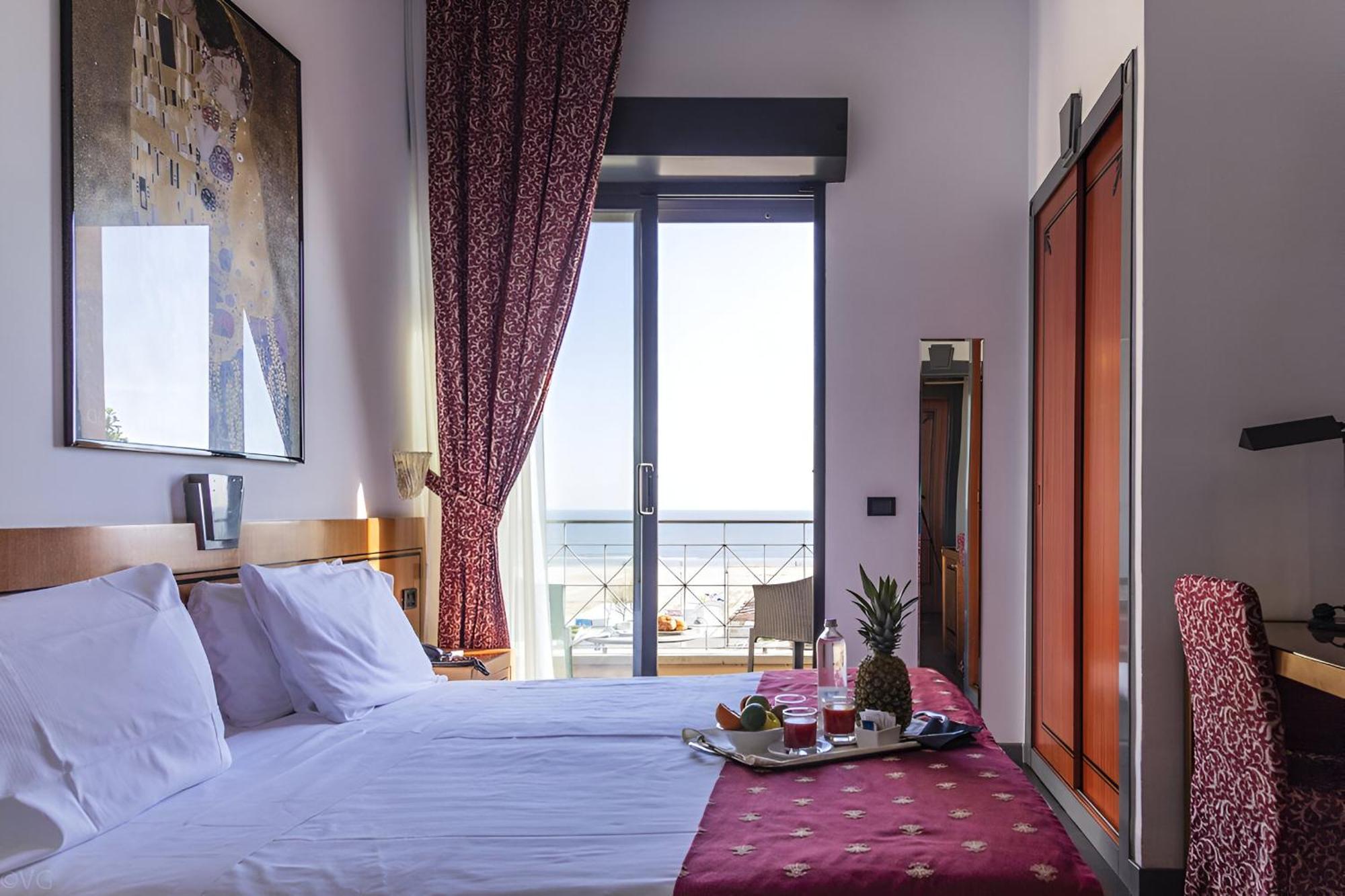 Hotel Nettunia ริมินี ภายนอก รูปภาพ